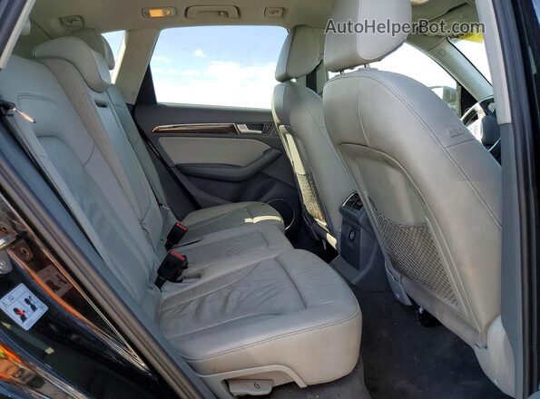 WA1L2AFP5HA008886 2017 AUDI Q5 Black Вид задньої частини салону