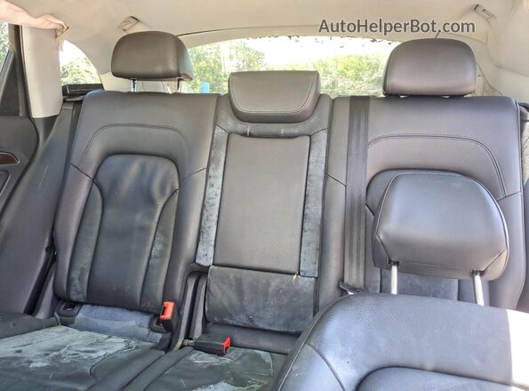 WA1L2AFP7GA012632 2016 AUDI Q5 Silver Rear seats view