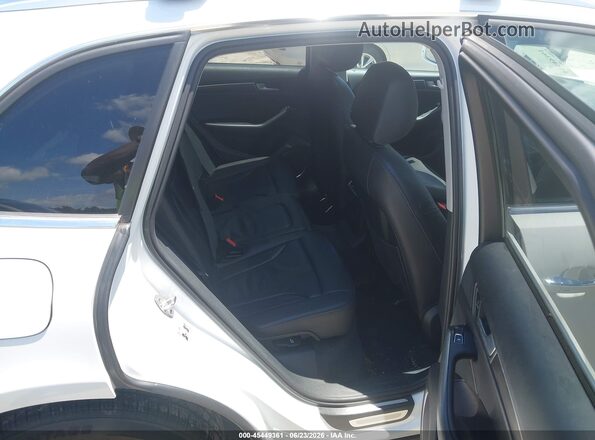 WA1L2AFP9HA013704 2017 AUDI Q5 White VIN կոդի պիտակի տեսք