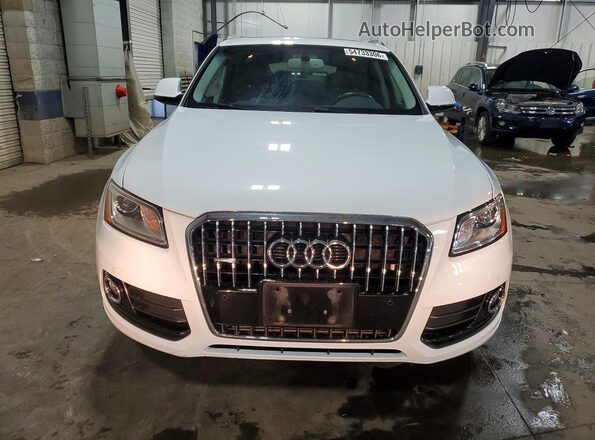 WA1L2AFPXHA044637 2017 AUDI Q5 White Front view