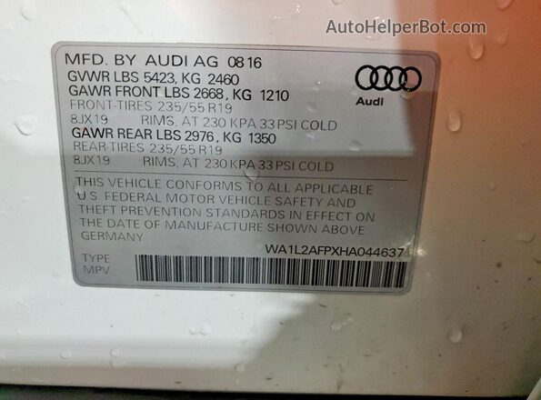 WA1L2AFPXHA044637 2017 AUDI Q5 White Engine compartment view