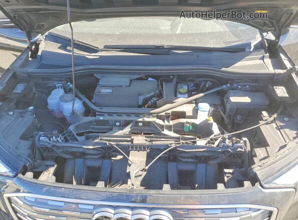 WA1L2BFZXPP063420 2023 AUDI Q4 Black Շարժիչի բաժամունքի տեսք