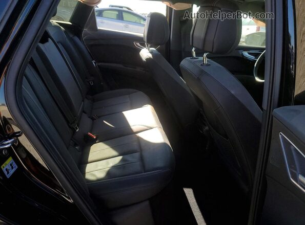 WA1L2BFZXPP063420 2023 AUDI Q4 Black Սալոնի հետևի տեսք
