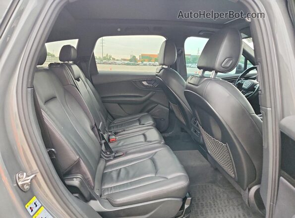 WA1LAAF70HD024754 2017 AUDI Q7 Gray Вид задньої частини салону