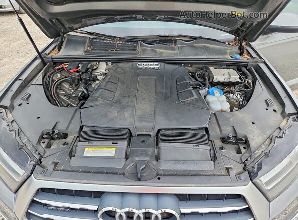 WA1LAAF70HD024754 2017 AUDI Q7 Gray Вид підкапотного простору
