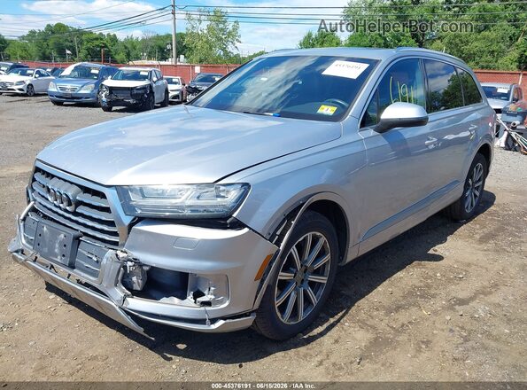 WA1LAAF70HD039223 2017 AUDI Q7 Silver Front view