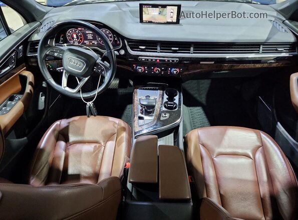 WA1LAAF70JD003120 2018 AUDI Q7 Blue Вид панелі приладів