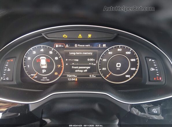 WA1LAAF70JD030088 2018 AUDI Q7 Black Widok tylnych siedzeń