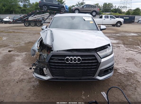 WA1LAAF70KD048995 2019 AUDI Q7 Silver Vista interior trasera