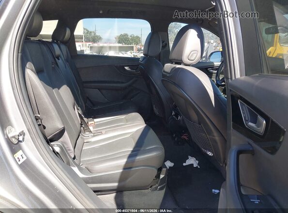 WA1LAAF71HD024262 2017 AUDI Q7 Gray 