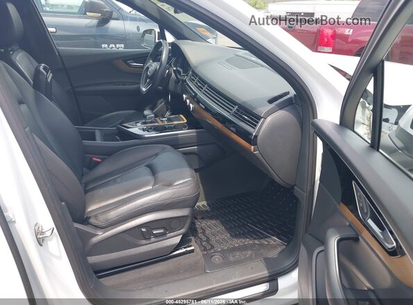 WA1LAAF71HD053048 2017 AUDI Q7 White Սալոնի դիմացի տեսք