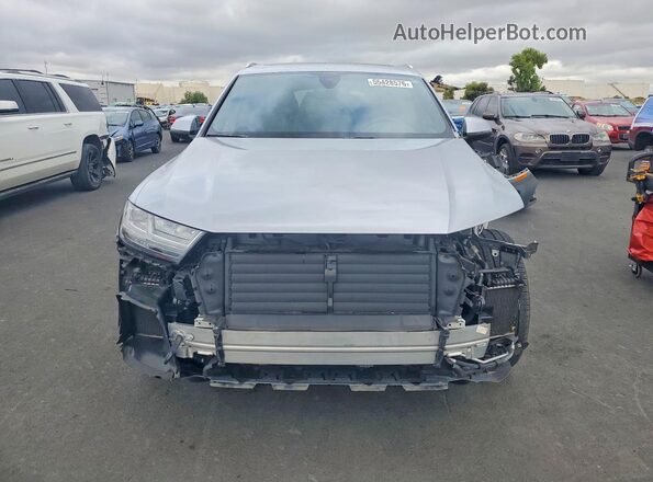 WA1LAAF71JD014143 2018 AUDI Q7 Silver Front view