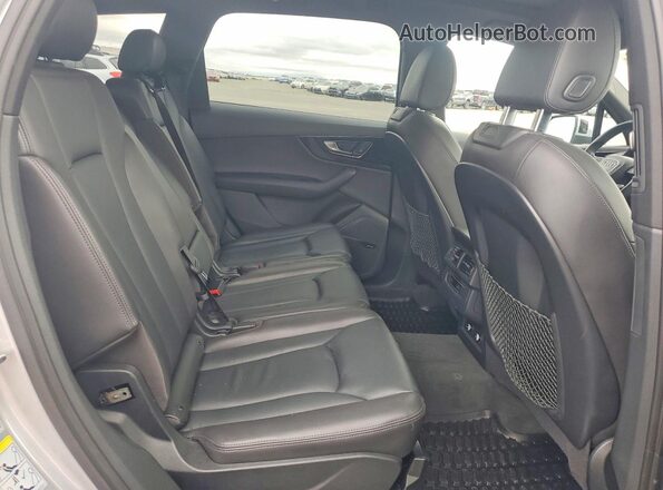 WA1LAAF71JD014143 2018 AUDI Q7 Silver Rear interior view