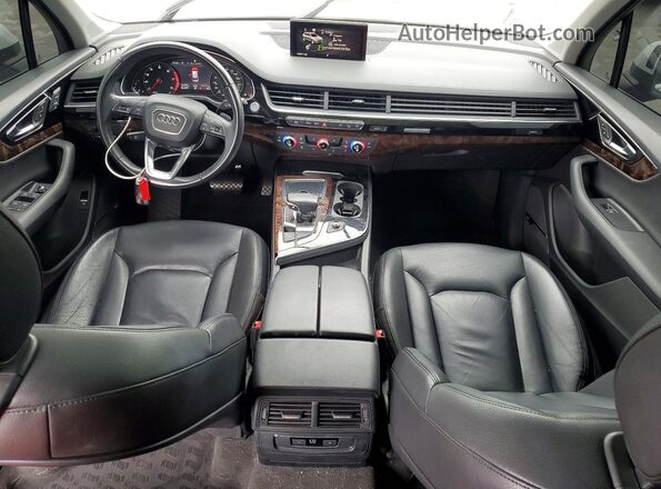 WA1LAAF71JD026227 2018 AUDI Q7 White Vista del salpicadero