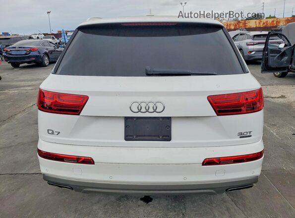 WA1LAAF71JD026227 2018 AUDI Q7 White Vista trasera