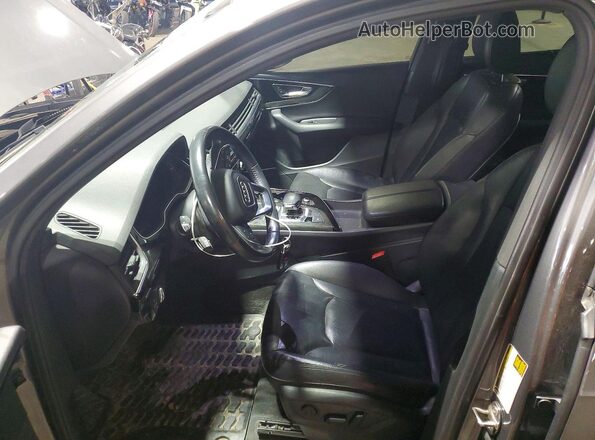 WA1LAAF72JD023711 2018 AUDI Q7 Серый Вид салона спереди