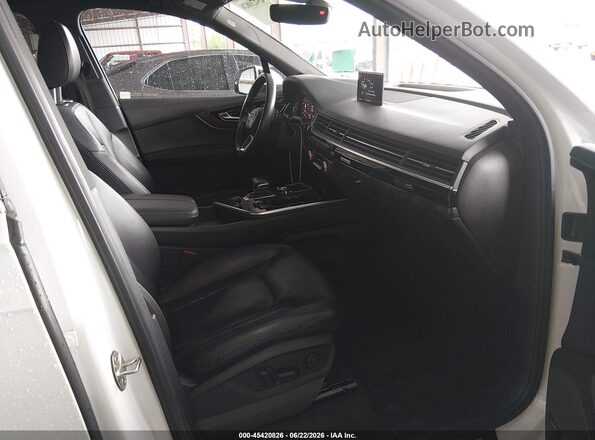 WA1LAAF72JD032344 2018 AUDI Q7 White წინა სალონის ხედი