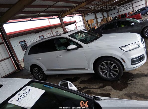 WA1LAAF72JD032344 2018 AUDI Q7 White უკანა სალონის ხედი