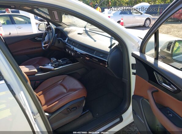 WA1LAAF73JD009235 2018 AUDI Q7 White Սալոնի դիմացի տեսք