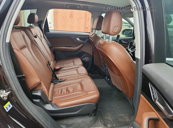 WA1LAAF73JD016220 2018 AUDI Q7 Black უკანა სავარძლების ხედი