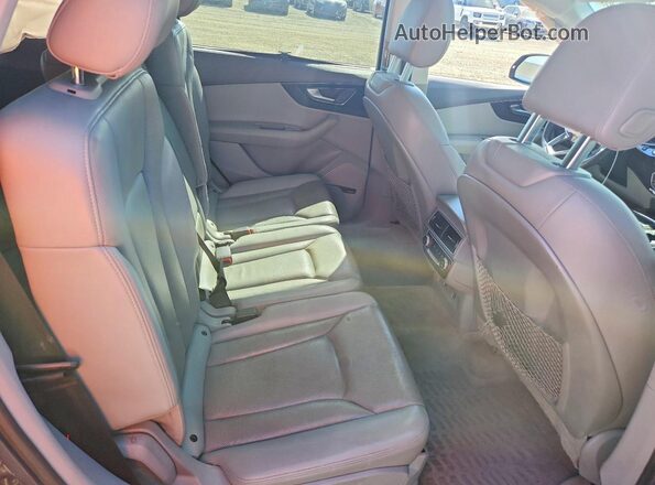 WA1LAAF73KD013013 2019 AUDI Q7 Charcoal უკანა სავარძლების ხედი