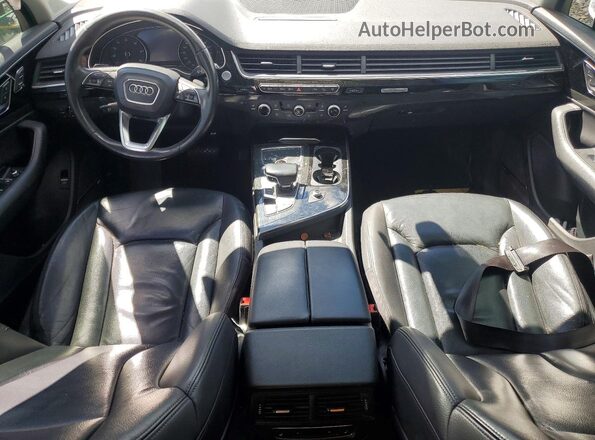 WA1LAAF74HD000506 2017 AUDI Q7 White Առջևի վահանակի տեսք