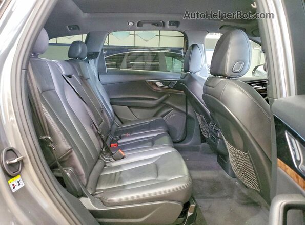 WA1LAAF74HD012526 2017 AUDI Q7 Gray 