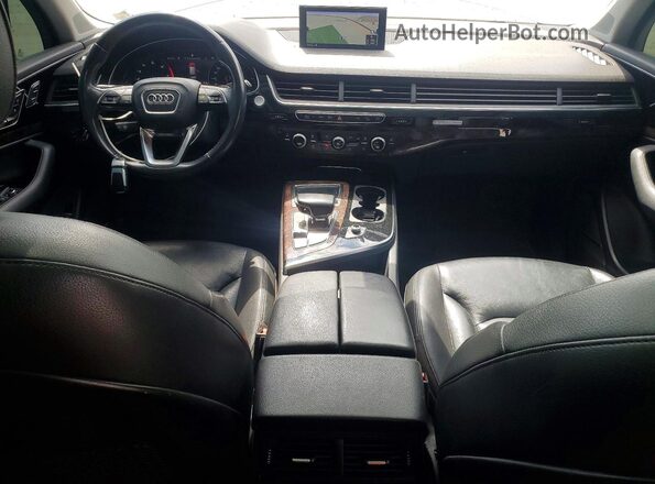 WA1LAAF74JD034967 2018 AUDI Q7 White Dashboard view