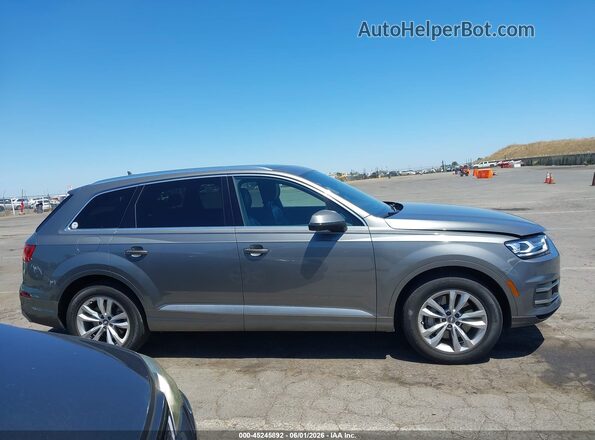WA1LAAF75HD025804 2017 AUDI Q7 Gray უკანა სალონის ხედი