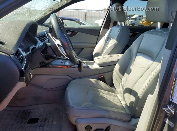 WA1LAAF75HD054820 2017 AUDI Q7 Серый 