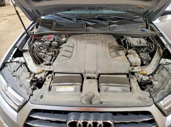 WA1LAAF75KD043775 2019 AUDI Q7 Silver Շարժիչի բաժամունքի տեսք