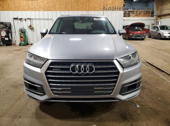 WA1LAAF75KD043775 2019 AUDI Q7 Silver Դիմացի տեսք