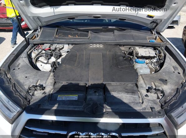 WA1LAAF76HD019493 2017 AUDI Q7 White Widok z tyłu