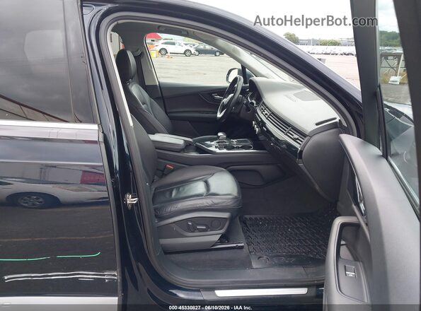 WA1LAAF76HD027786 2017 AUDI Q7 Black Вид салону спереду