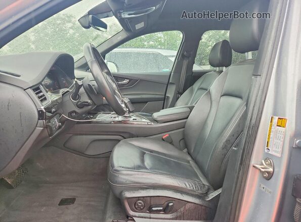 WA1LAAF77KD035046 2019 AUDI Q7 Silver Front interior view