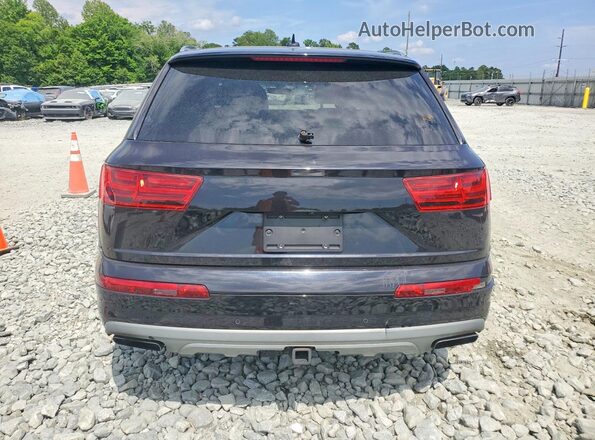 WA1LAAF78HD010097 2017 AUDI Q7 Black Widok z tyłu