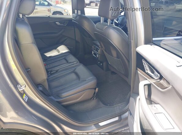 WA1LAAF78JD027701 2018 AUDI Q7 Gray VIN კოდის სტიკერის ხედი