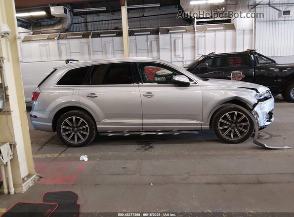 WA1LAAF79HD002896 2017 AUDI Q7 Silver Vista interior trasera