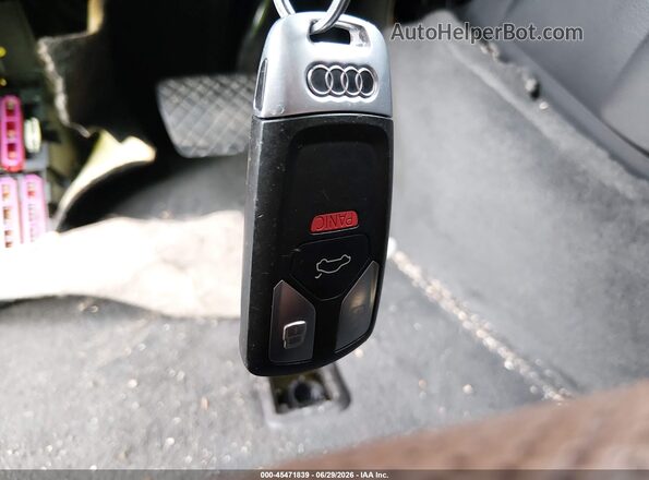 WA1LAAF79HD019438 2017 AUDI Q7 White Vista del salpicadero