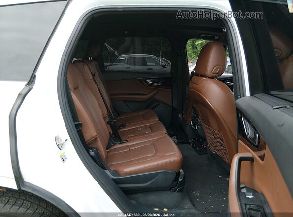 WA1LAAF79HD019438 2017 AUDI Q7 White Vista de la etiqueta del VIN