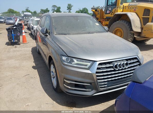 WA1LAAF79HD019844 2017 AUDI Q7 Gray Front view