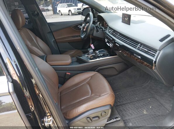 WA1LAAF79HD027586 2017 AUDI Q7 Черный Вид салона спереди