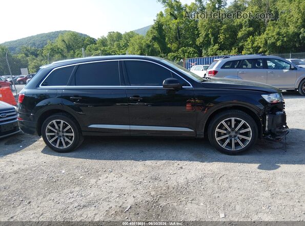 WA1LAAF79HD027586 2017 AUDI Q7 Черный Вид задней части салона