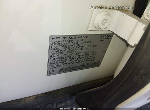 WA1LAAF79JD004623 2018 AUDI Q7 White Вид підкапотного простору