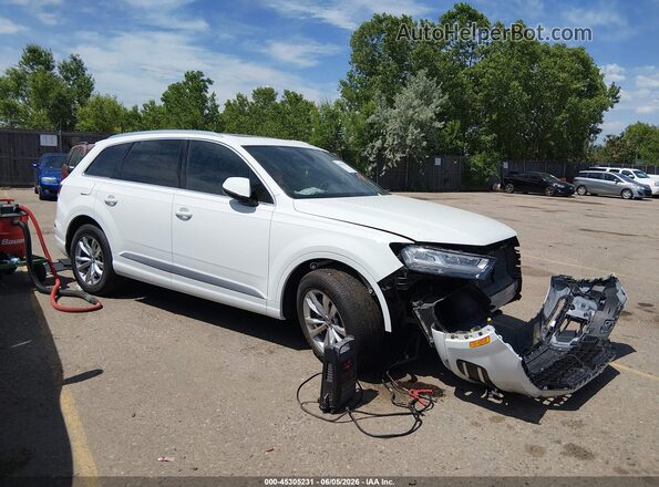 WA1LAAF79JD004623 2018 AUDI Q7 White Вид задньої частини салону