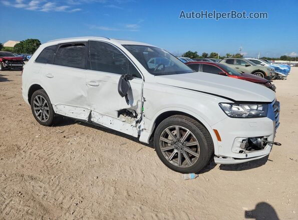 WA1LAAF7XKD007239 2019 AUDI Q7 White 