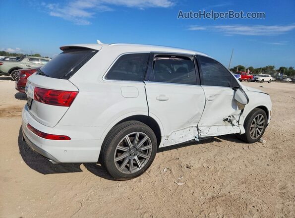 WA1LAAF7XKD007239 2019 AUDI Q7 White 