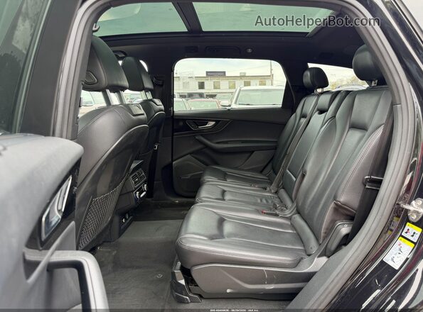 WA1LAAF7XKD008942 2019 AUDI Q7 Черный Вид задних сидений