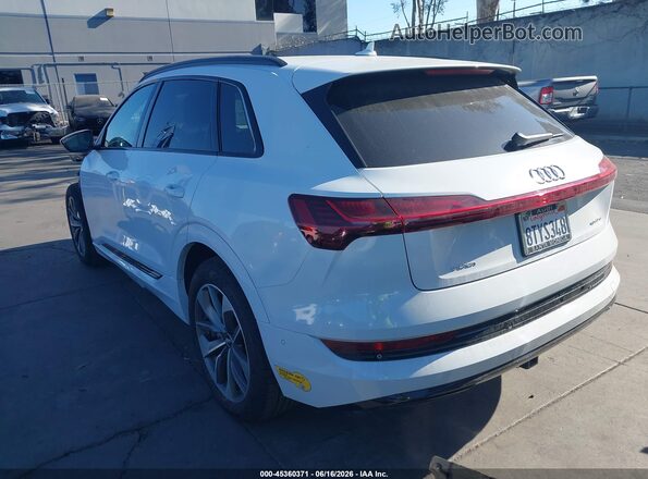 WA1LAAGE7MB001300 2021 AUDI E-TRON White Задня ліва чверть