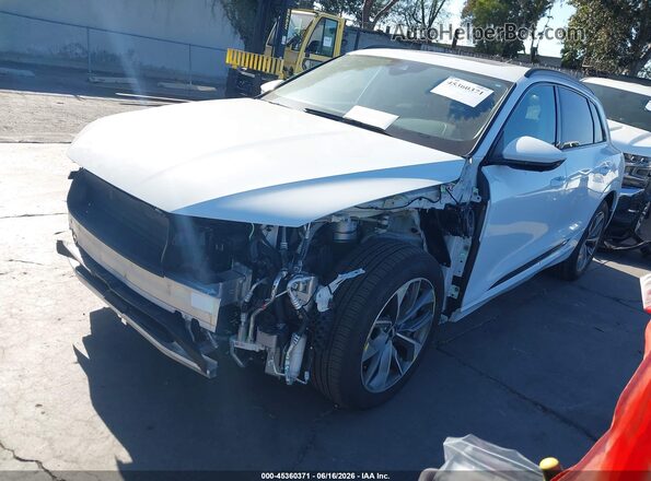 WA1LAAGE7MB001300 2021 AUDI E-TRON White Передня ліва чверть